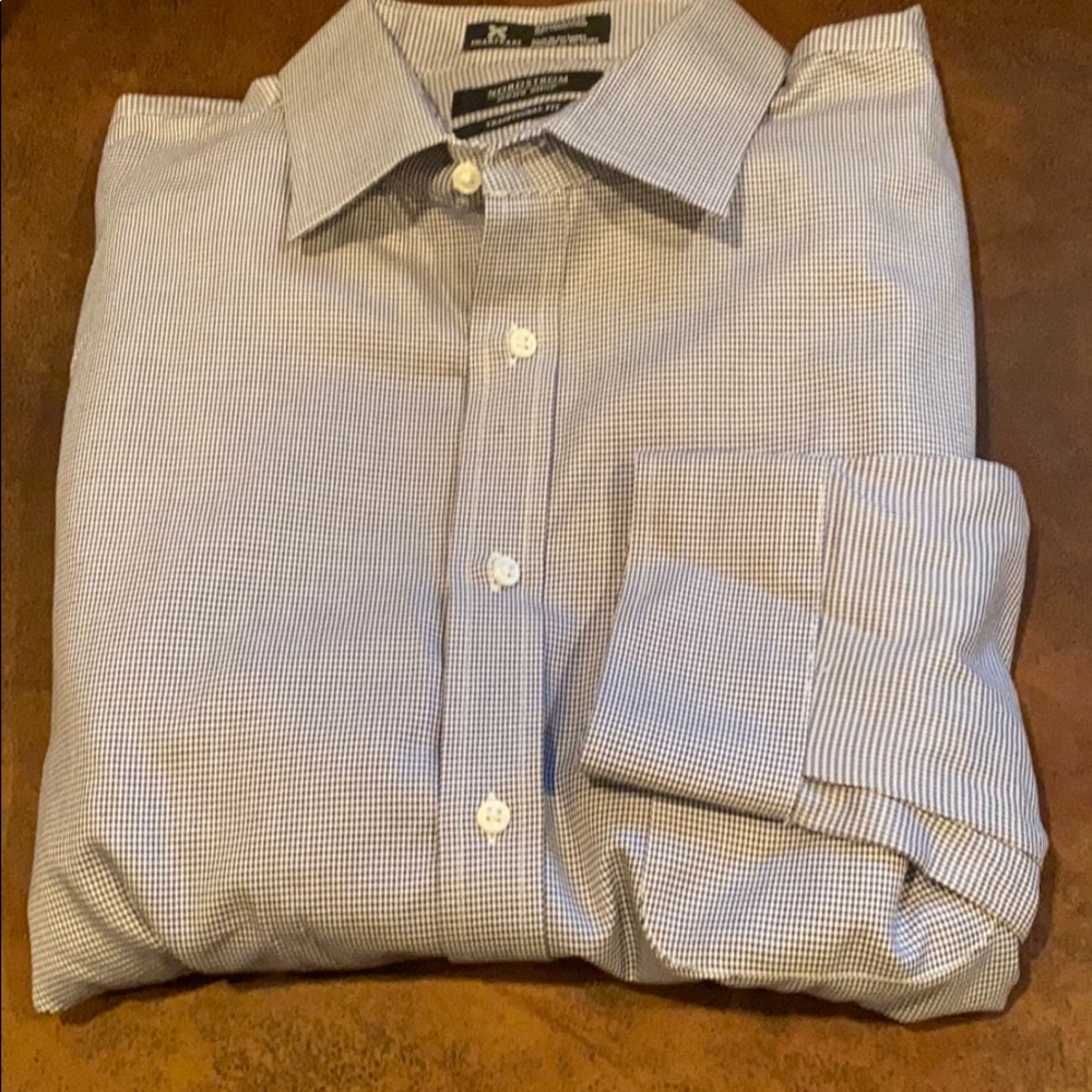 Nordstrom traditional fit 16 1/2 33 sleeve